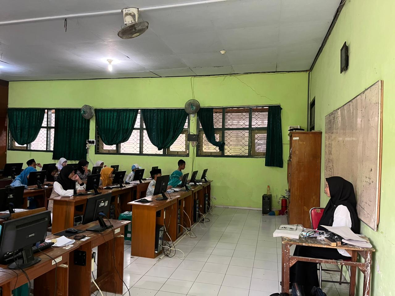 WhatsApp Image 2025-11-06 at 09.16.07 (1)