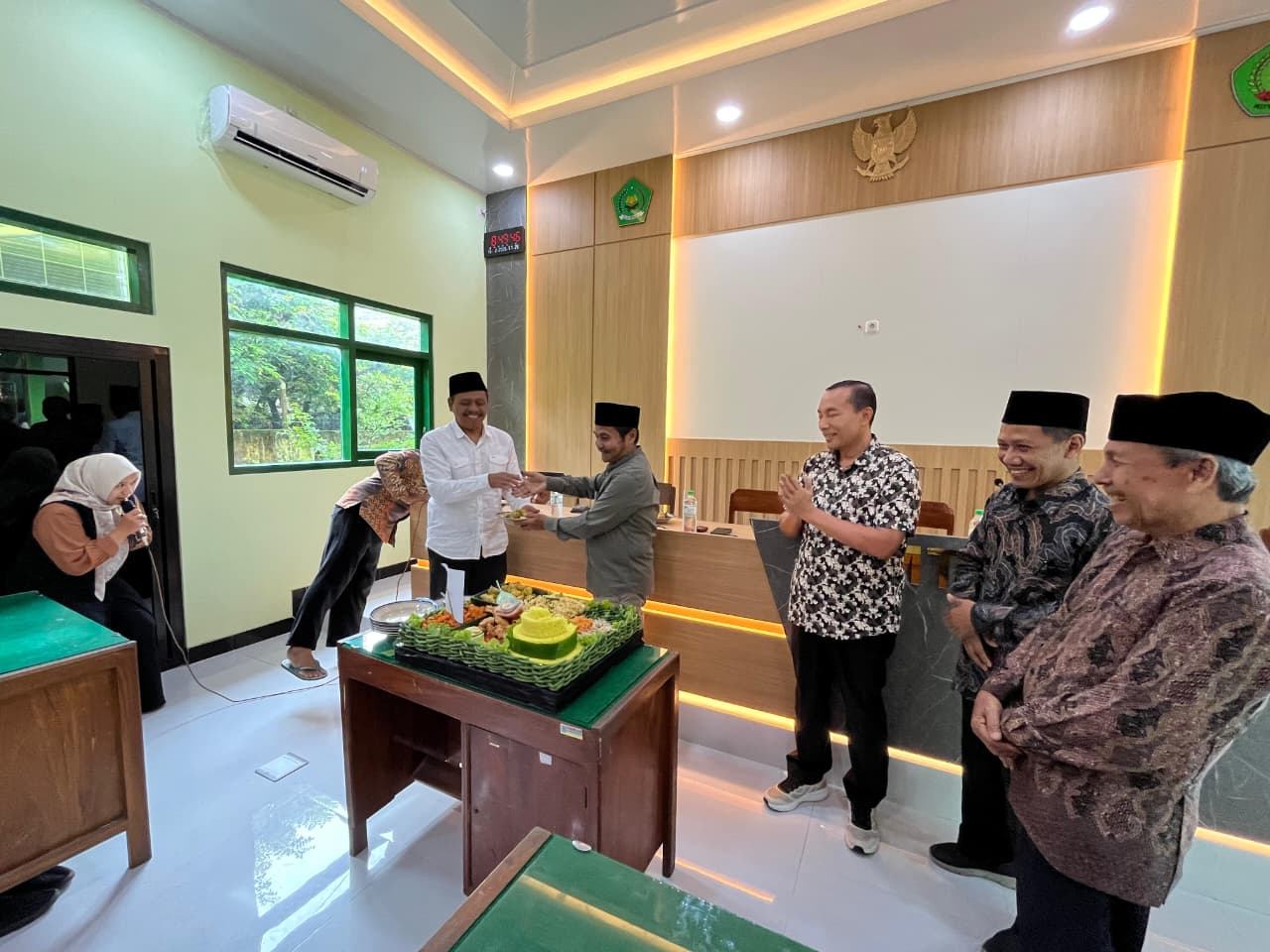 WhatsApp Image 2026-02-13 at 09.49.05